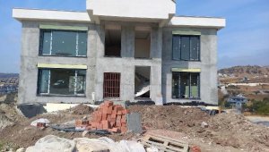 Çalıştığı inşaatta tüfekle vurulan usta öldü