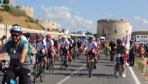 Çanakkale'de bisikletçilerden 'Şehitlere Saygı Sürüşü'