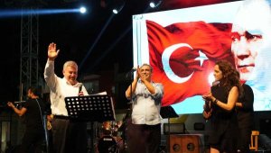 Çeşme Festivali'nde Ege rüzgarı
