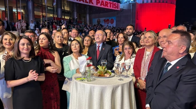 CHP 100 yaşında! İmamoğlu, genel merkezdeki törenlere katılmadı