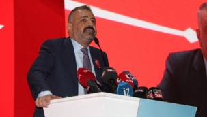 CHP İzmir'de Aslanoğlu kazandı