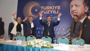 Cumhurbaşkanı Yardımcısı Yılmaz, İzmir'de