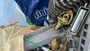 Dairede suçüstü yakalanan hırsızlar: Değerli bir şey bulamadık 