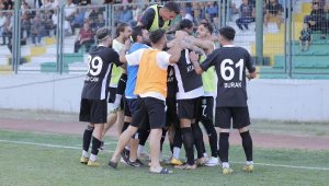 Efeler'de teknik direktör Kanber'in keyfi yerinde