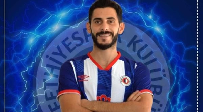 Fethiyespor'da 3 imza