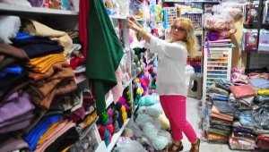 Hırsızların resmini tek tek yayınladı