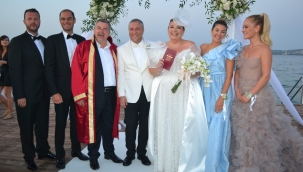 Ilıca'da muhteşem düğün! Karadede ailesinin mutlu günü