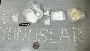 İzmir'de 1 kilo 470 gram kokain ele geçirildi