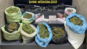 İzmir'de 33 adrese baskın