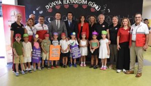 İzmir'de miniklere canlandırmalı ilk yardım eğitimi