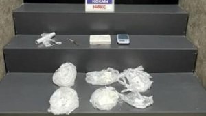 İzmir'de uyuşturucu baskını: 9 tutuklama