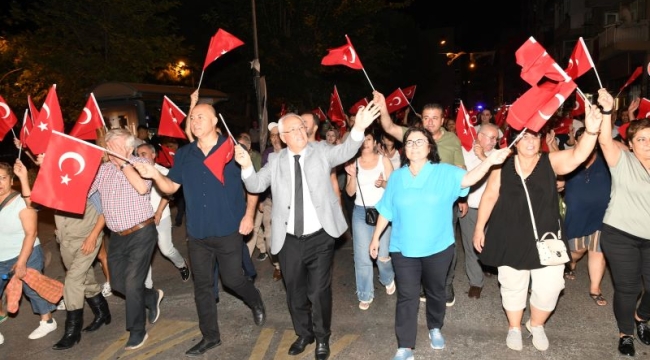 Karabağlar'da geleneksel kortej ve Sevcan Orhan coşkusu