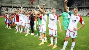 Karşıyaka dört dörtlük