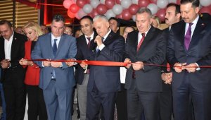 Kınık Öğretmenevi ve Halk Eğitim Merkezi hizmete girdi