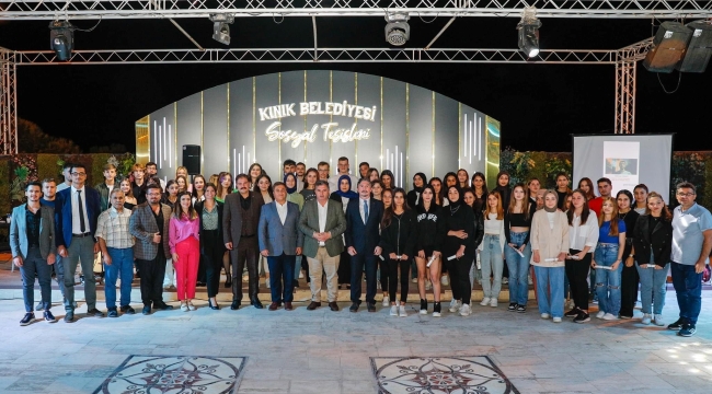 Kınık'ta üniversiteyi kazanan gençlere özel gece