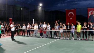 Koçarlı'da tenis turnuvası heyecanı başladı