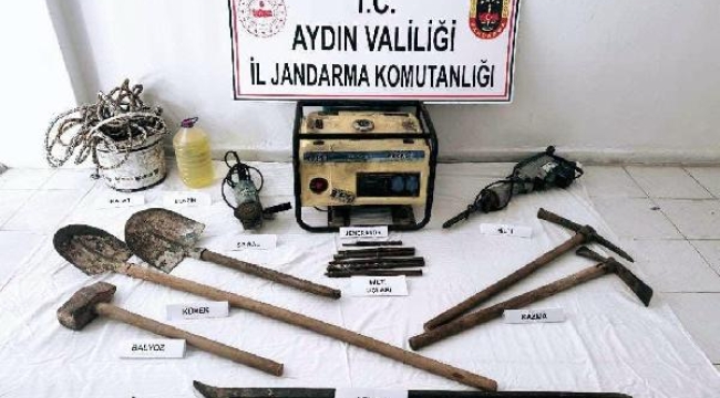 Kuşadası'nda SİT alanında kaçak tarihi eser kazısı 
