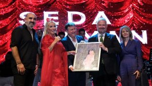 Menemen Seyrek'te Seda Sayan rüzgarı