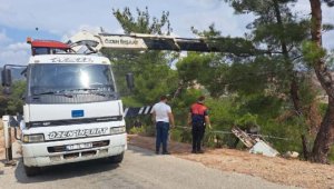 Şarampole yuvarlanan kamyonetin sürücüsü öldü