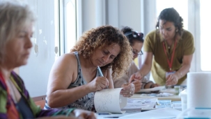 Seferihisar Belediyesi'nin ücretsiz kurslarına her yaştan ilgi