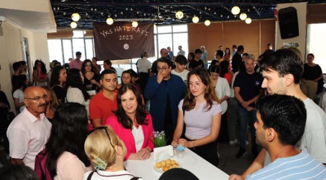 Üniversiteyi kazanan her gence 2 bin lira cep harçlığı