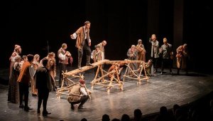 Başkan Soyer'den Şehir Tiyatroları'na ikinci sahne müjdesi