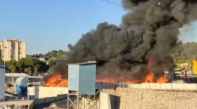 Belediyenin tesisi alev alev yandı