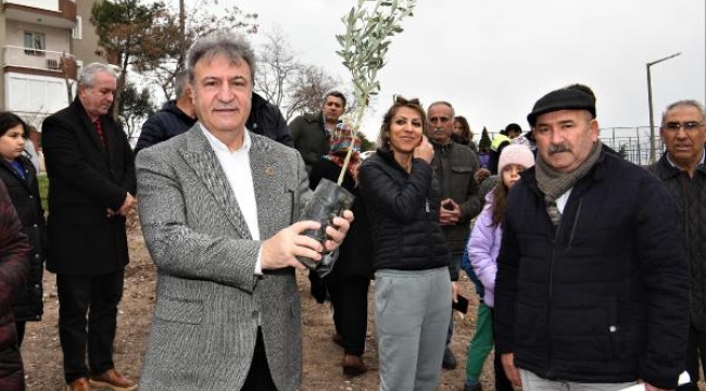 Bornova Belediyesi'nden ilçedeki çiftçilere zeytincilik eğitimi