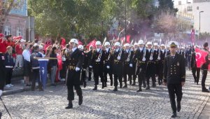 Çanakkale'de 29 Ekim Cumhuriyet Bayramı coşkusu
