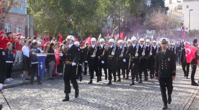 Çanakkale'de 29 Ekim Cumhuriyet Bayramı coşkusu