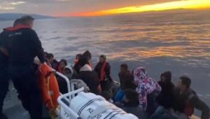 Çanakkale'de 62 kaçak göçmen kurtarıldı