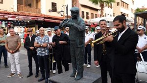 Caz müziğin efsanesi 'Maffy' kuşadası'nda anıldı