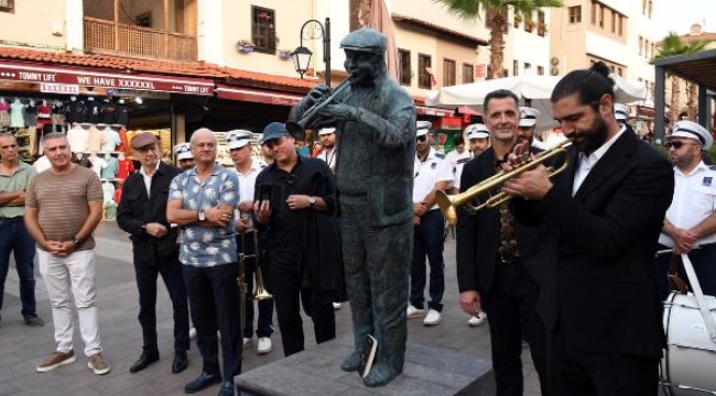 Caz müziğin efsanesi 'Maffy' kuşadası'nda anıldı