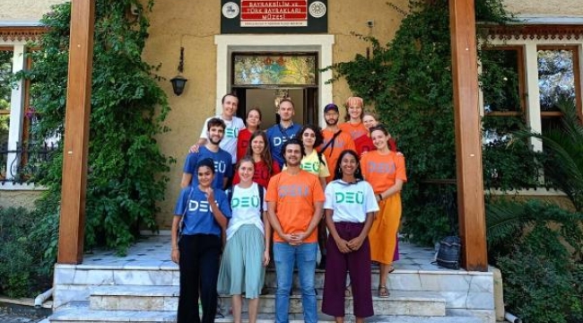 DEÜ yabancı uyruklu öğrencilerine Türk kültürünü tanıtıyor