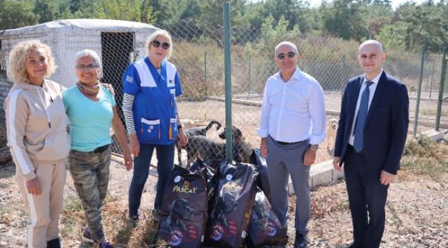 Egeli ihracatçılardan barınak hayvanlarına mama yardımı