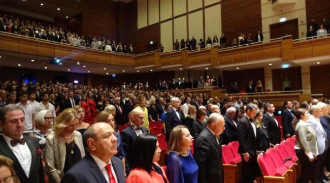 EGİAD'dan cumhuriyetin 100'üncü yılına özel konser