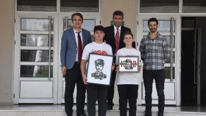 Eski elektrik ve elektronik malzemeler Atatürk portresi oldu