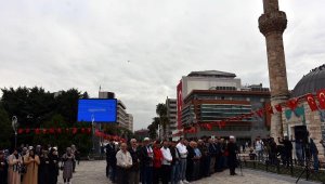 Filistin'de hayatını kaybedenler için İzmir'de gıyabi cenaze namazı kılındı