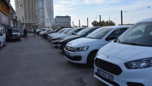 Galericiler ikinci el araç satışına getirilen 6 ay sınırından memnun