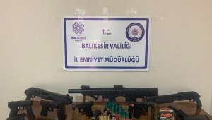 Gönen'de arama kararı bulunan 3 şüpheli yakalandı