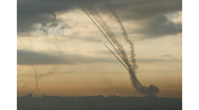 Hamas ve İsrail saldırı başlattı, 'savaş durumu' ilan edildi