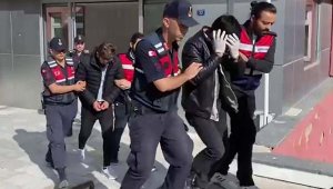 Honaz'da baltalı hırsızlık şüphelileri yakalandı
