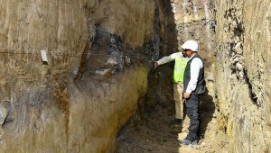 İzmir'de 90 hendekten 140 örnek alındı