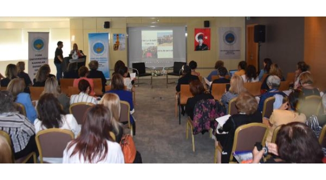 İzmir'de 'Barış, eşitlik, dayanışma ve kadın' etkinliği düzenlendi