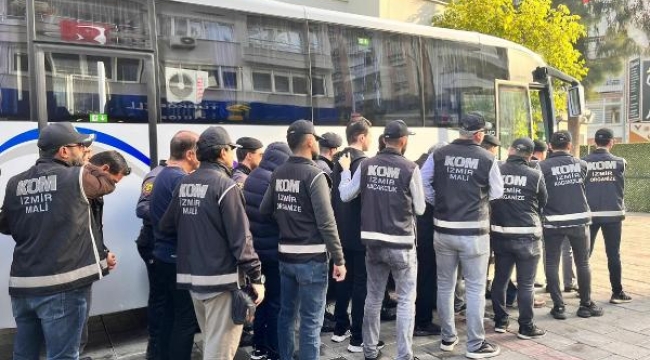 İzmir'de FETÖ'ye 'Kıskaç' operasyonunda 84 şüpheli adliyede