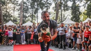 İzmir'de hayvan dostları 2'nci FestPati Buca'da buluştu