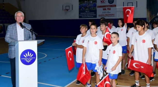 Karabağlar Belediyesi etkinlikleri: Basketler 100. yıl için atıldı