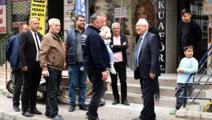 Karabağlar'da Başkan Selvitopu halkla bağını koparmıyor