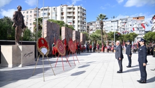 Karabağlar'ın yeni meydanında Cukmhuriyet coşkusu