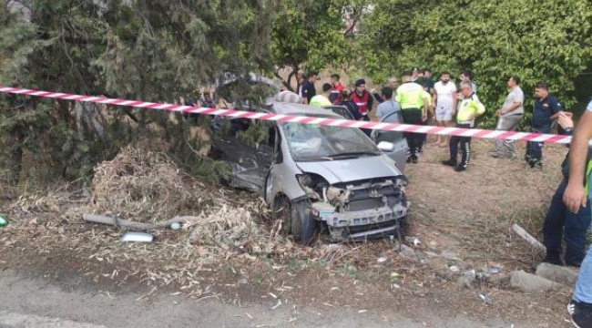 Kavşakta feci kaza: 5 ölü, 1 yaralı